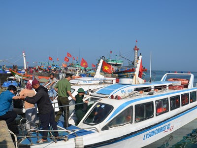 Đảm bảo vận chuyển du khách ra đảo Lý Sơn an toàn trong mùa cao điểm 