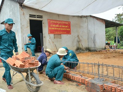 Khẩn trương, quyết liệt thực hiện việc xóa nhà tạm, nhà dột nát