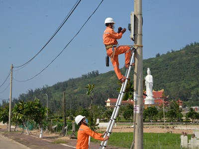 Đảm bảo cấp điện cho đảo Lý Sơn mùa nắng nóng