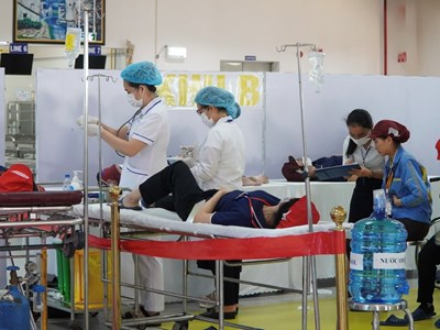 Diễn tập xử lý tình huống ngộ độc thực phẩm tập thể ở khu công nghiệp