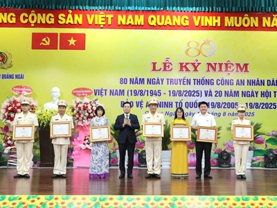 Công an Quảng Ngãi phát huy truyền thống vẻ vang, phẩm chất cách mạng