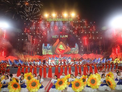 Quảng Ngãi bắn pháo hoa tầm thấp dịp lễ Quốc khánh 2.9