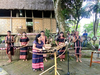 Quảng Ngãi biểu diễn chương trình nghệ thuật “Tiếng vọng buôn làng”
