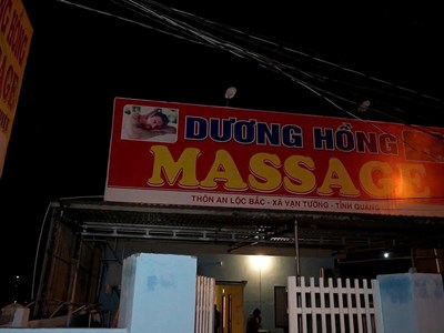 Triệt phá một tụ điểm mại dâm núp bóng cơ sở massage