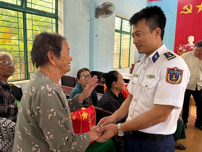 Dân vận khéo ở vùng biên giới biển