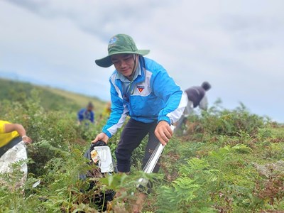Chung tay làm đẹp thảo nguyên Bùi Hui