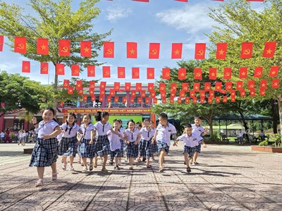 Vùng cao Quảng Ngãi sẵn sàng chào đón năm học mới