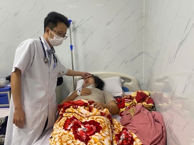 Số ca ngộ độc tiếp tục tăng sau khi ăn bánh mì cùng một hệ thống cửa hàng 