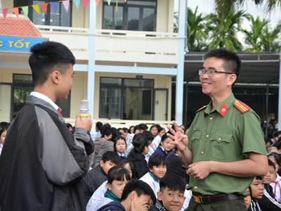 Xây dựng “lá chắn” số cho học sinh trước thách thức của không gian mạng