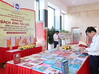 Quảng Ngãi: Trưng bày 500 sách, tranh, ảnh, tư liệu quý về Thủ tướng Phạm Văn Đồng