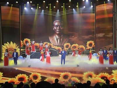 Chương trình chính luận nghệ thuật khắc họa trọn đời phụng sự của Thủ tướng Phạm Văn Đồng