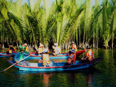 Đoàn công tác tỉnh Attapeu tham quan mô hình du lịch cộng đồng tại Quảng Ngãi 