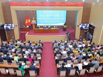 HĐND Quảng Ngãi khai mạc kỳ họp giữa năm, tạo động lực phát triển giai đoạn mới