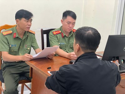 Vay tiền online rồi chuyển cuộc gọi đòi nợ đến công an để né nợ