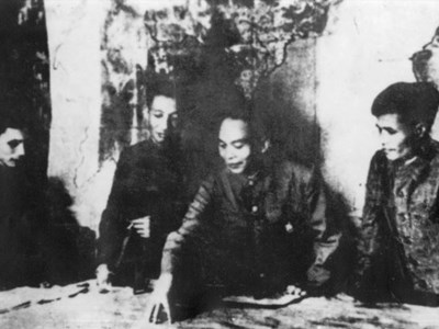 Trưng bày chuyên đề "Điện Biên Phủ - Tinh thần bất diệt"