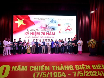 Truyền lửa tự hào qua những thước phim lịch sử