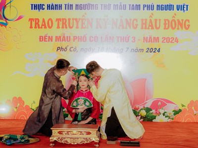 Đẩy lùi hiện tượng thực hành Tín ngưỡng thờ Mẫu không đúng chuẩn mực