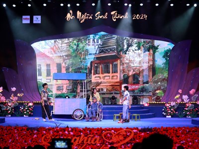 Xúc cảm lắng đọng mùa Vu lan trong đêm nghệ thuật “Ơn nghĩa sinh thành”