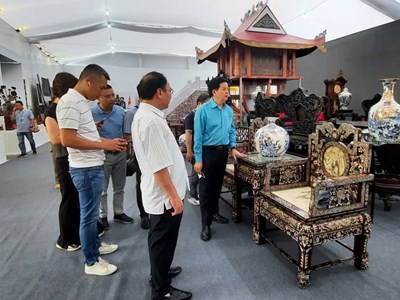  Kiểm tra công tác hoàn thiện các gian hàng, chuẩn bị cho ngày Khai mạc Triển lãm Thành tựu đất nước