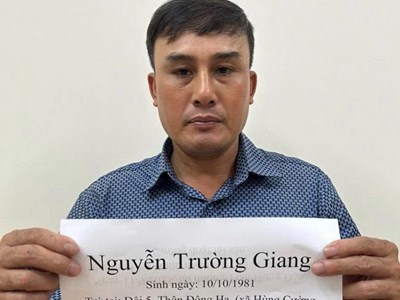 Tạm giữ hình sự lái xe taxi “chặt chém” khách đi 70km ép trả 2,5 triệu về hành vi Cưỡng đoạt tài sản