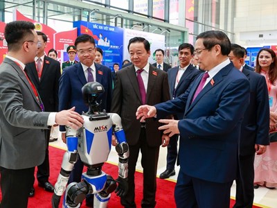  Kiến tạo thể chế, khơi dậy sức mạnh văn hóa dân tộc