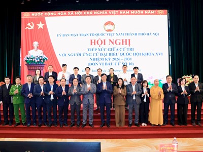 Thứ trưởng Thường trực Bộ VHTTDL cùng các ứng cử viên ĐBQH tiếp xúc cử tri, vận động bầu cử