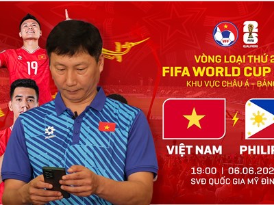 HLV Kim Sang Sik hướng dẫn người hâm mộ mua vé trận Việt Nam - Philippines