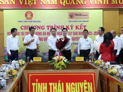 Đội bóng đá nữ Thái Nguyên nhận tài trợ khủng từ Tập đoàn T&T Group