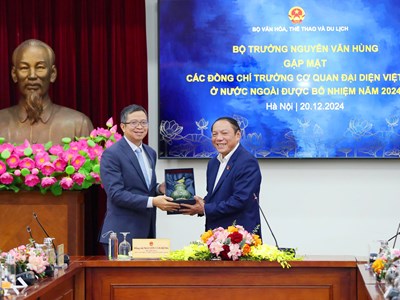 “Hãy làm những việc nhỏ nhất bằng tình yêu lớn nhất để lan tỏa văn hóa Việt Nam ra thế giới“