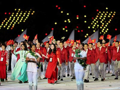 Nhìn xa, trông rộng, nghĩ sâu, làm lớn