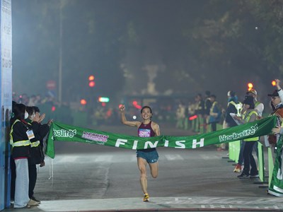 Nhà vô địch SEA Games 32 Nguyễn Thị Oanh tiếp tục tỏa sáng