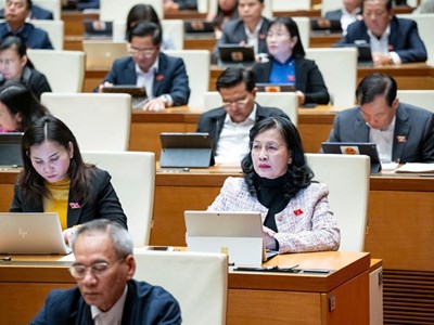 Đẩy mạnh phân quyền giữa cơ quan nhà nước ở Trung ương với địa phương