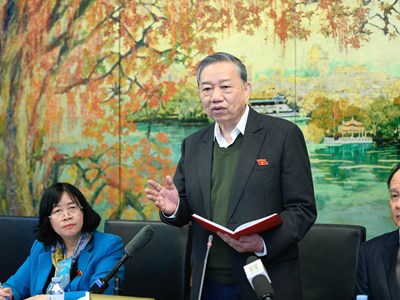 Sắp xếp, tinh giản bộ máy nhằm thúc đẩy tăng trưởng kinh tế, nâng cao đời sống nhân dân