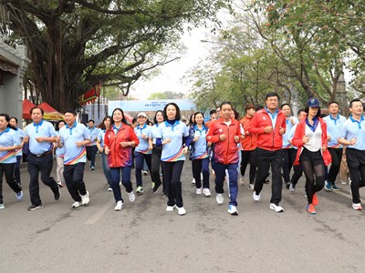 4.000 người tham gia Ngày chạy Olympic vì sức khỏe toàn dân 