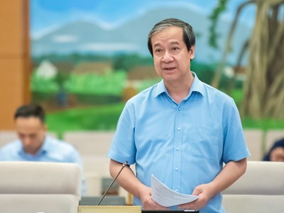 Quốc hội xem xét chính sách hỗ trợ học phí cho học sinh từ năm học 2025–2026