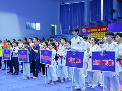 Bình Dương khai mạc giải vô địch Karate miền Đông Nam Bộ mở rộng năm 2025