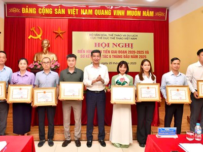 Cần nhân rộng những tấm gương điển hình tiên tiến trong lĩnh vực thể dục thể thao