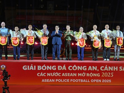 Bản hòa ca của thể thao, nghệ thuật và tình hữu nghị