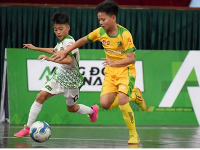 16 đội bóng tranh tài tại vòng chung kết Giải bóng đá Nhi đồng toàn quốc 