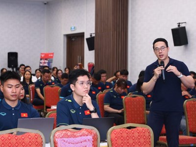 Nâng cao kiến thức về y học thể thao và phòng chống doping trong bóng đá