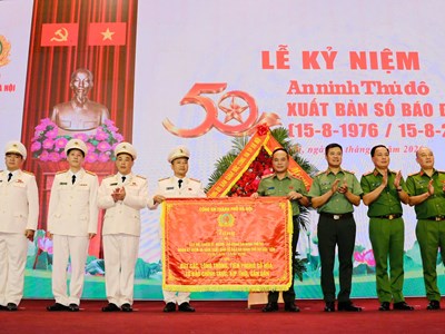 Từ tờ báo đầu tiên đến hệ sinh thái truyền thông đa nền tảng