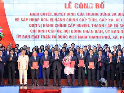 Thủ tướng Phạm Minh Chính dự Lễ công bố Nghị quyết, Quyết định sáp nhập tại TP Hải Phòng