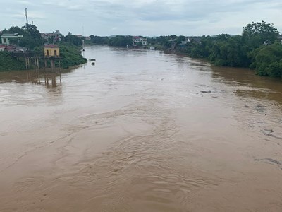 Lũ dâng, báo động II trên sông Cầu Chày và sông Bưởi, Thanh Hóa triển khai ứng phó toàn diện