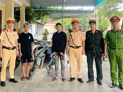 Ngăn chặn nhóm thanh niên hỗn chiến, lộ thêm vụ trộm xe máy và iPhone