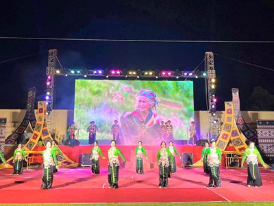 Sắc màu vùng cao lan tỏa tại Liên hoan văn nghệ dân gian – Phiên chợ xứ Thanh 2025