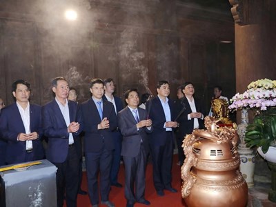 Lãnh đạo tỉnh Thanh Hóa dâng hương Lam Kinh, đền Lê Hoàn đầu Xuân Bính Ngọ
