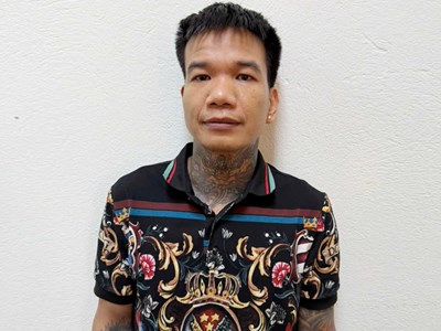 Bắt nóng nghi phạm nguy hiểm sau 16 giờ trốn chạy liên tỉnh