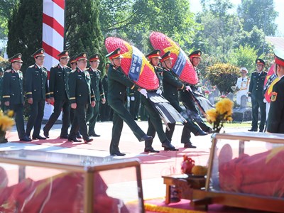 Thanh Hóa: Trang trọng đón các anh hùng liệt sĩ về với đất mẹ