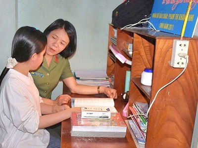Những “mẹ đỡ đầu” trong màu áo Công an và hành trình nâng bước những ước mơ xanh