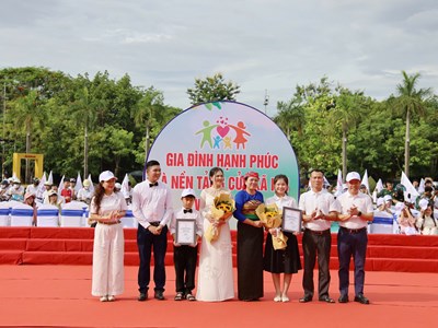 Thanh Hóa lan tỏa thông điệp yêu thương, xây dựng gia đình hạnh phúc trong thời đại mới